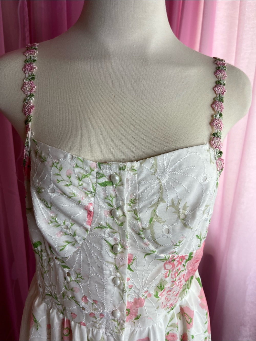 SHEIN White Maxi Dress with Pink Floral Print - Picture 3 of 9
